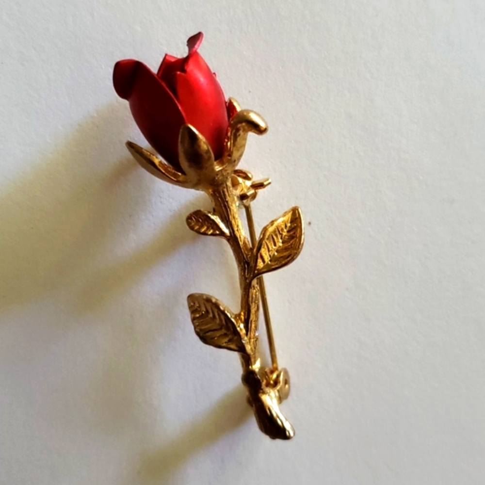 Vintage rose brooch